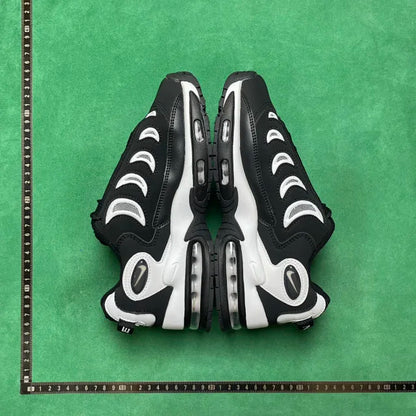 Air Metal Max Athletic black and white