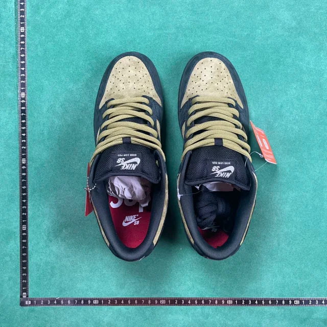 Dunk SB Supreme 94 Camper Green