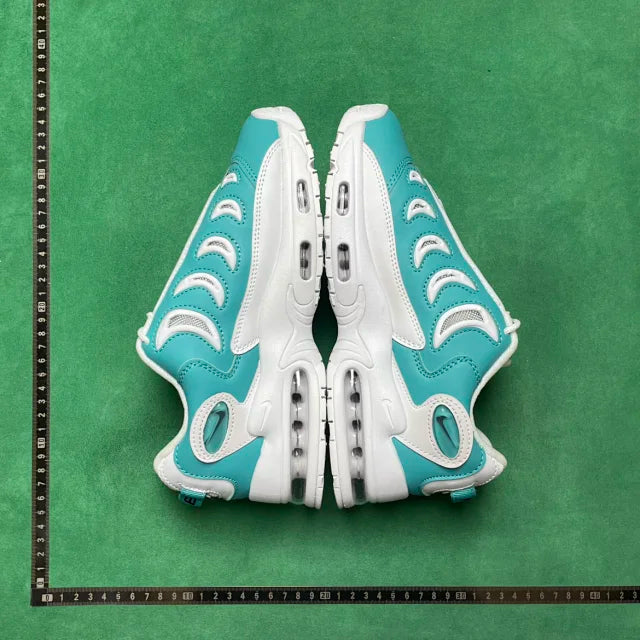 Air Metal Max Turf teal and white