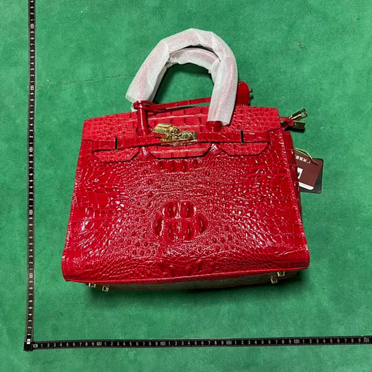 Mala em Pele Vermelho