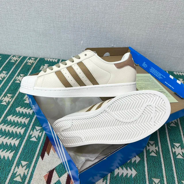 Superstar Off-White And Light Brown