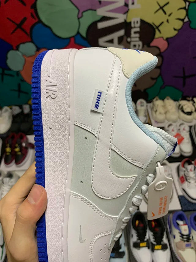 AF1