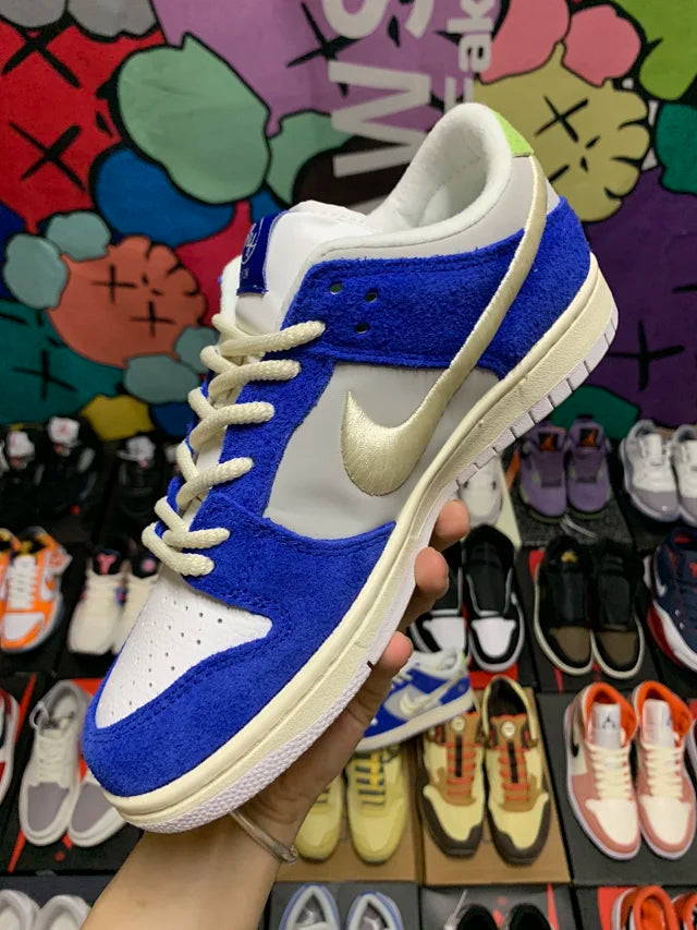 Dunk SB Gardenia