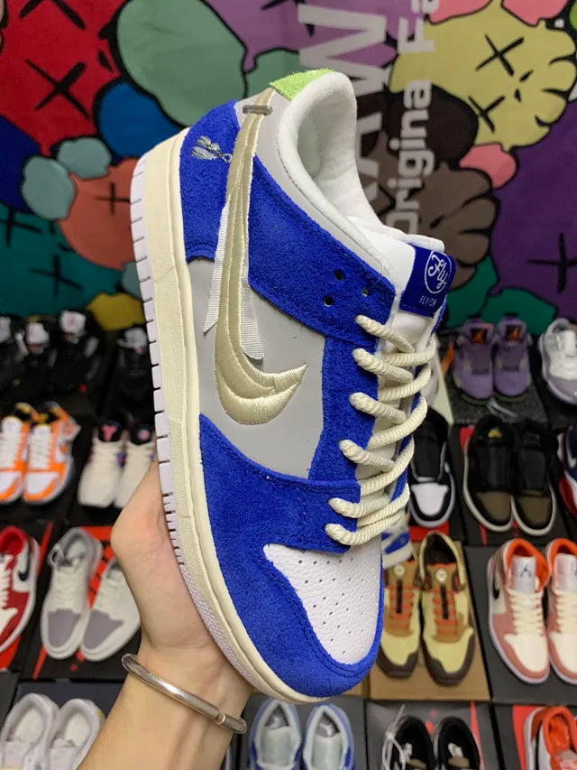 Dunk SB Gardenia