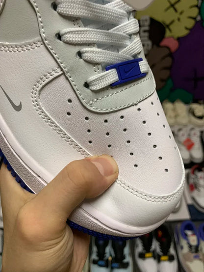 AF1