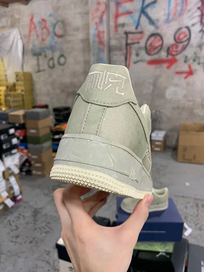 AF1