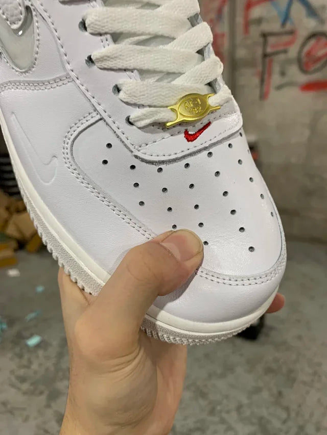 AF1