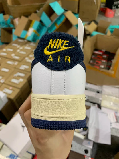 AF1
