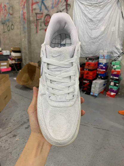 AF1