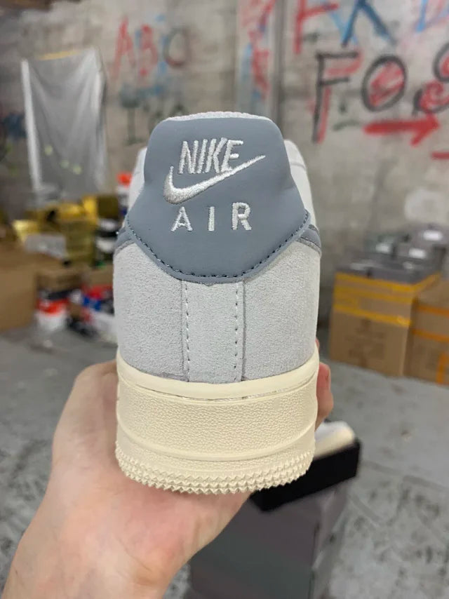 AF1