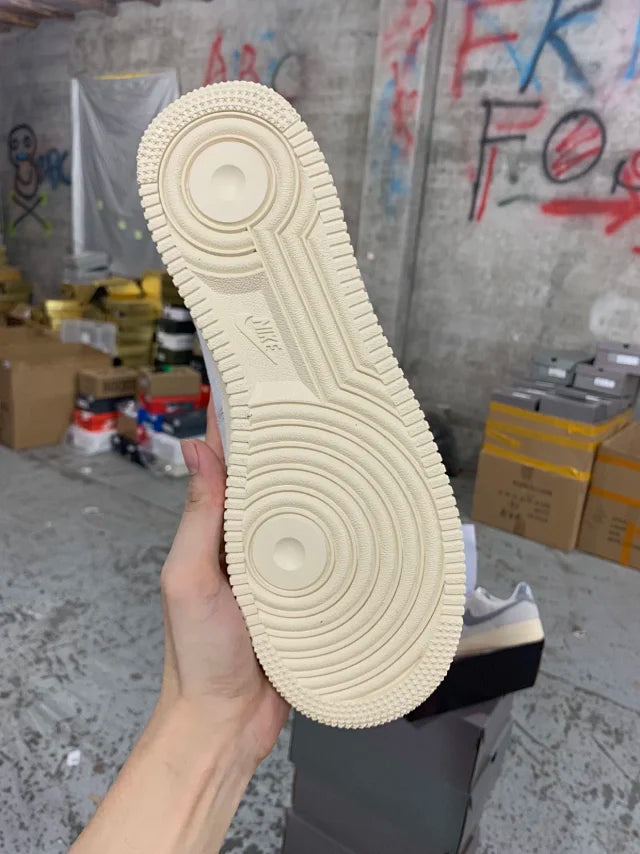 AF1