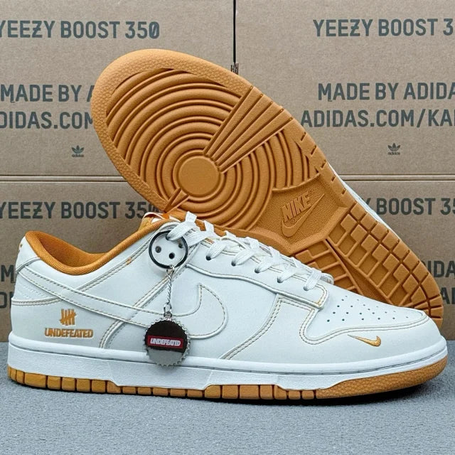 Dunk x UNDEFEATED
