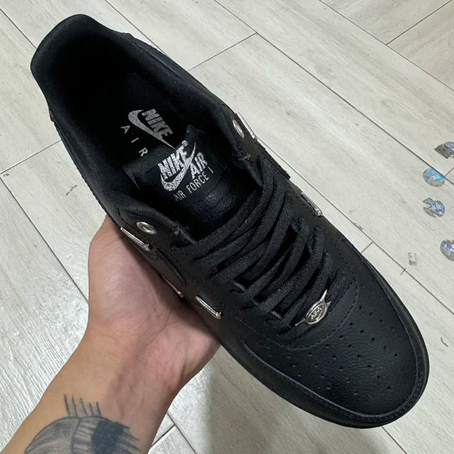 AF1 BLACK