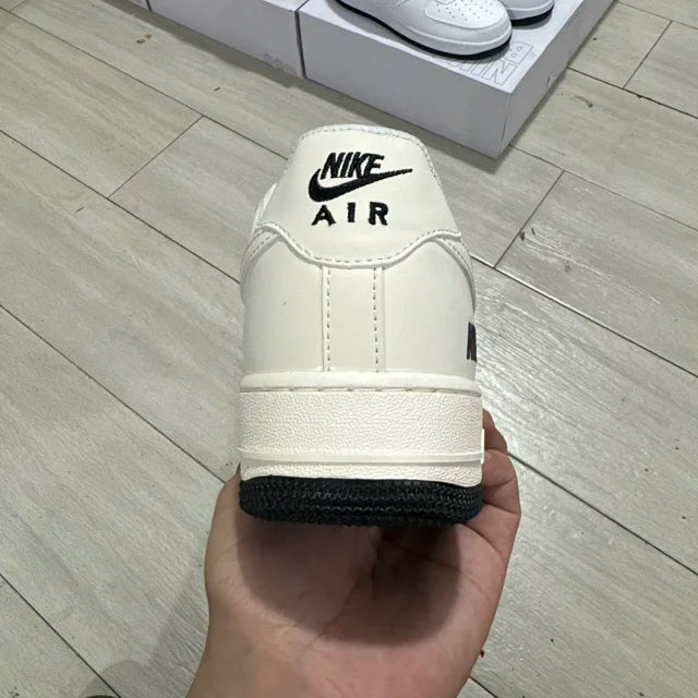 AF1