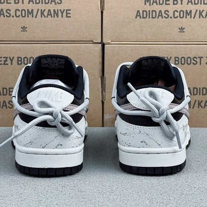 Dunk SP White And Black
