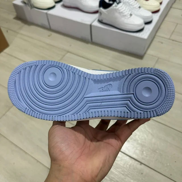 AF1