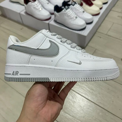 AF1