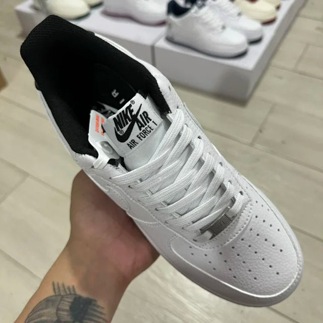 AF1