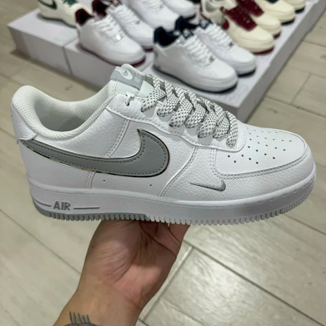 AF1