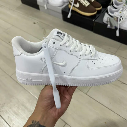 AF1