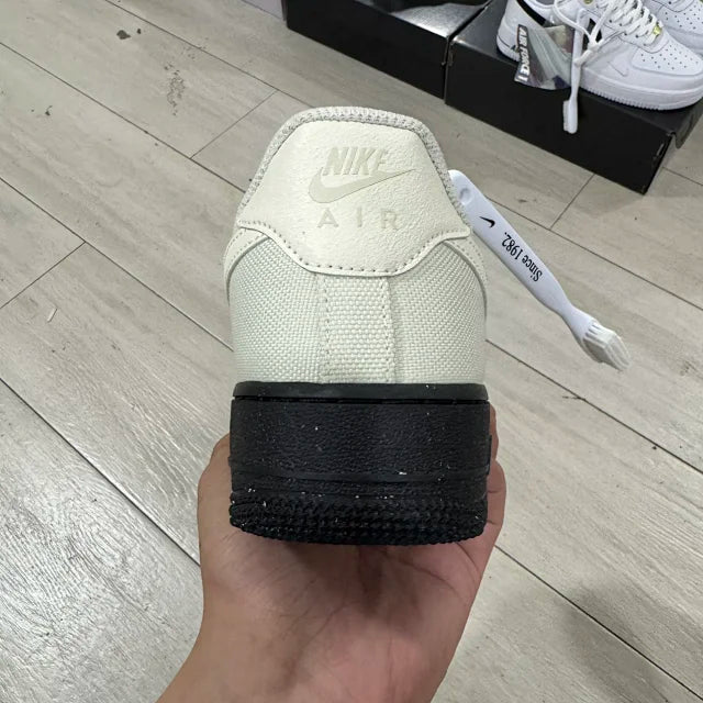 AF1
