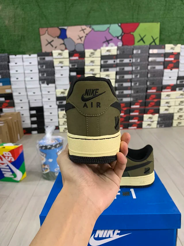AF1