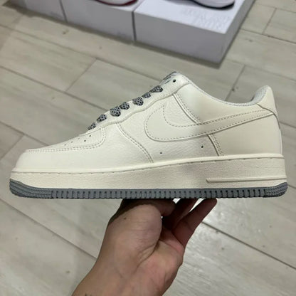 AF1