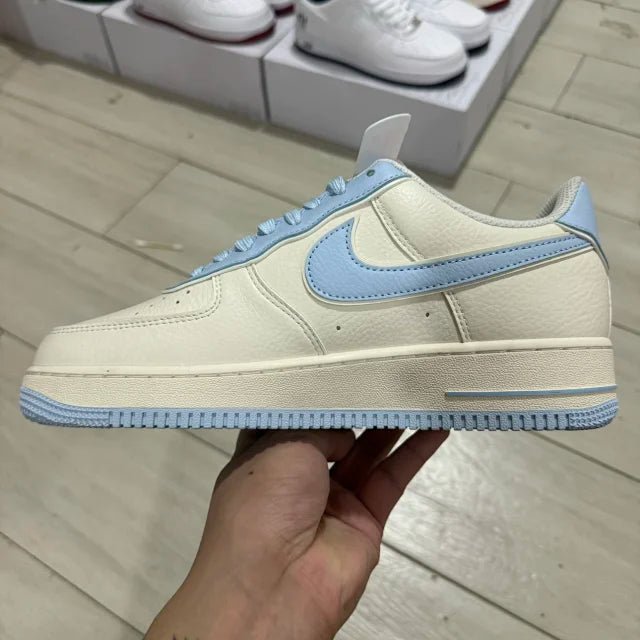 AF1