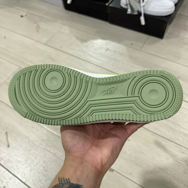 AF1