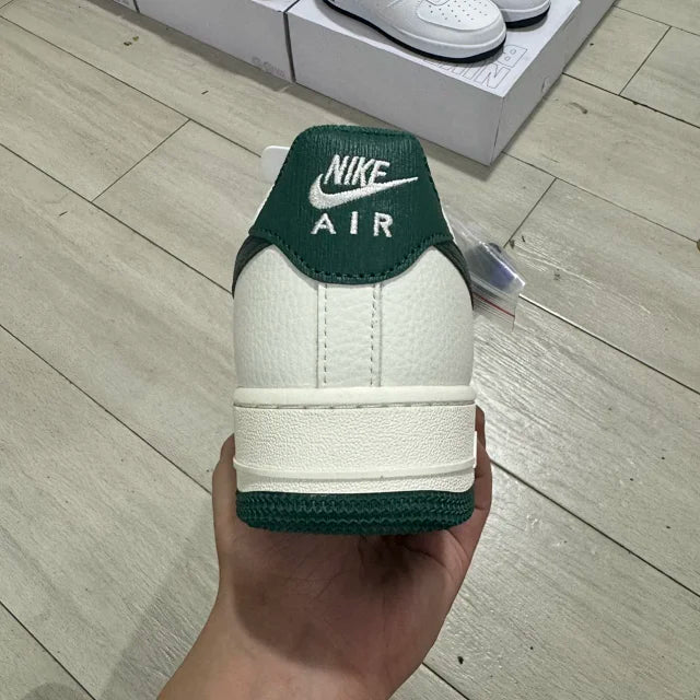 AF1