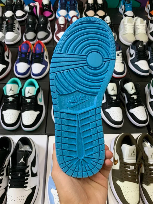 AJ1 Low Blue