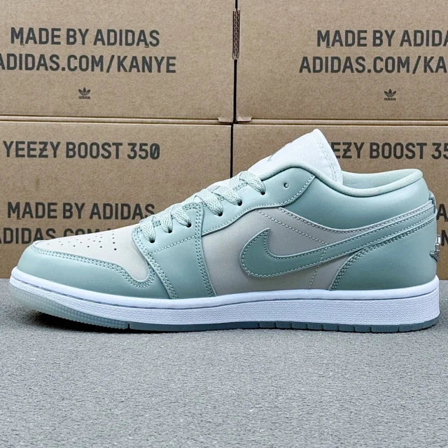 AJ1 Low Seafoam