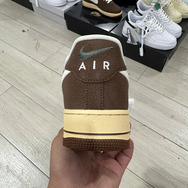AF1