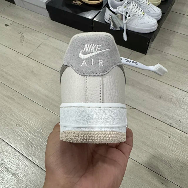 AF1