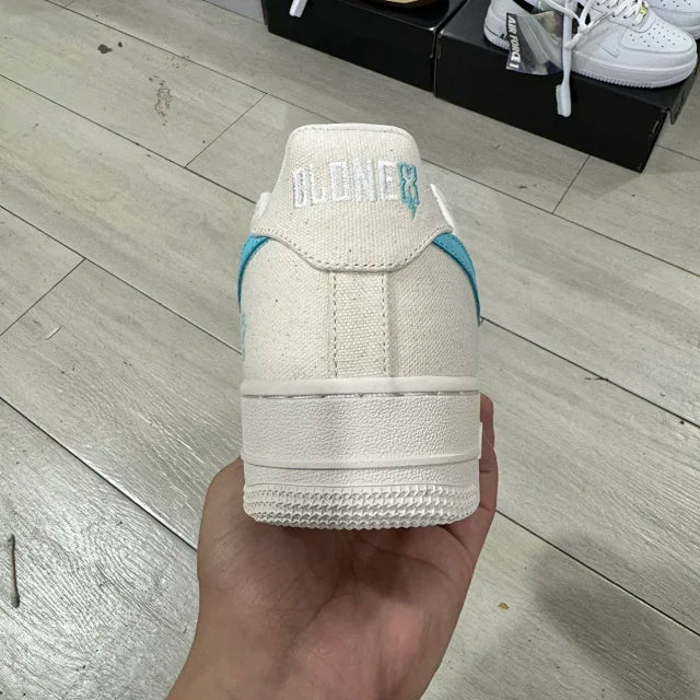 AF1