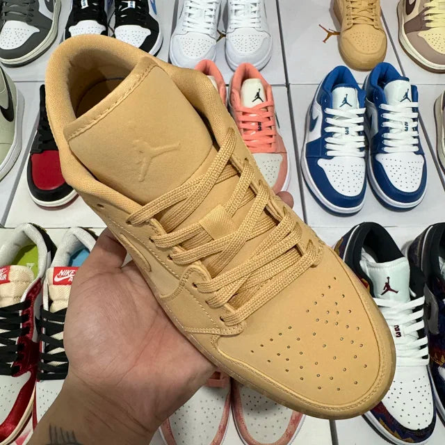 AJ1 LOW Pale Vanilla