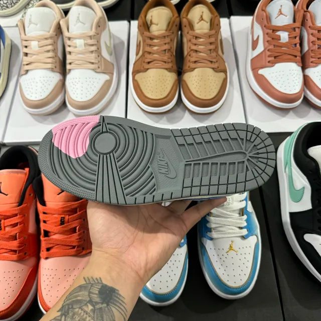 AJ1 Low Flight Vintage