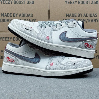 AJ1 Low Retro Royalty