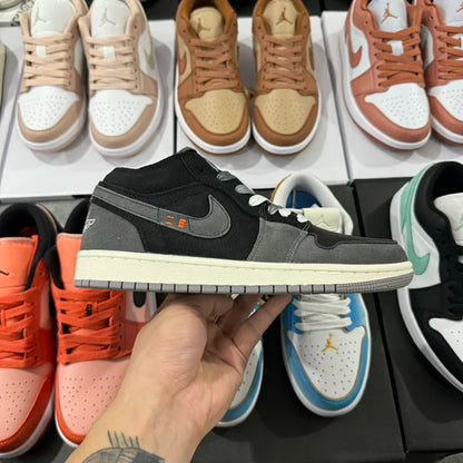 AJ1 Low Inside Out - Black
