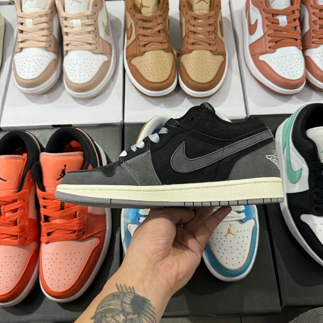 AJ1 Low Inside Out - Black