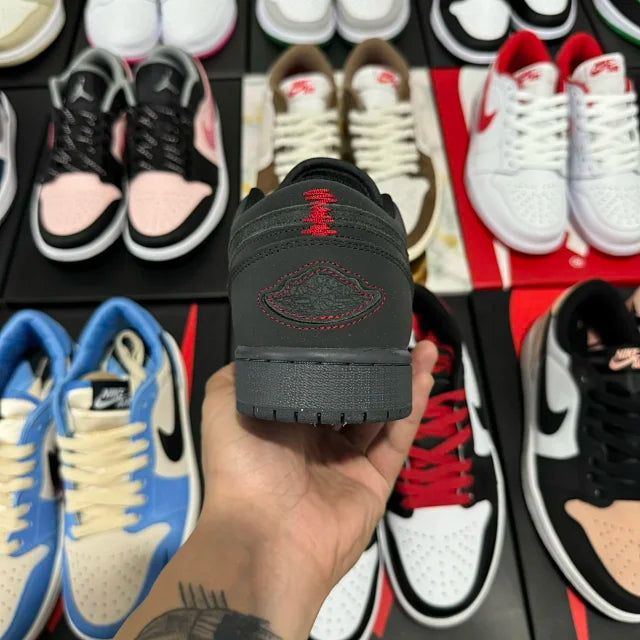 AJ1 Low Dark Smoke Grey