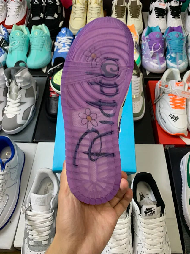 AJ1 Low Doernbecher