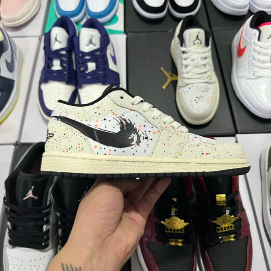 AJ1 Lowb Paint Splatter
