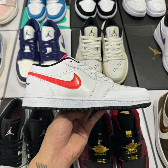 AJ1 Low White/Gym Red