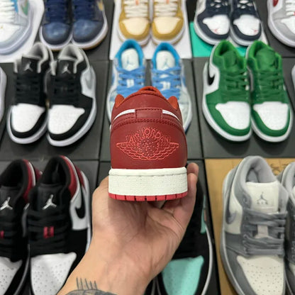 AJ1 Low