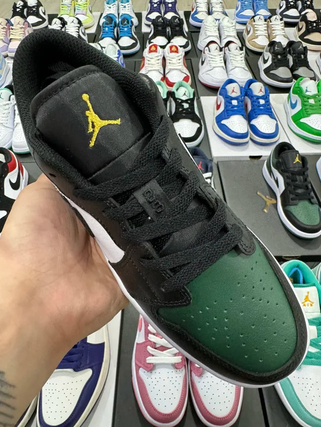 AJ1 Low