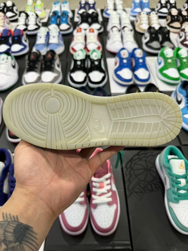 AJ1 Low