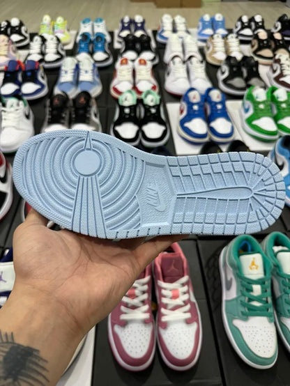 AJ1 Low