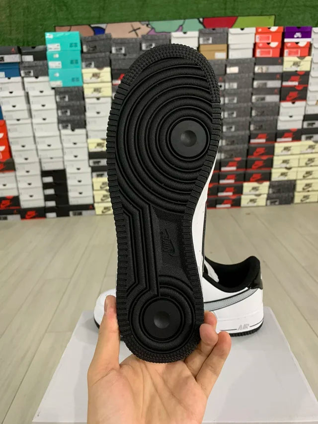 AF1