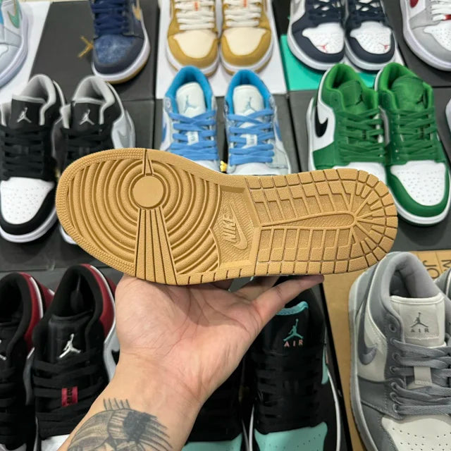 AJ1 Low